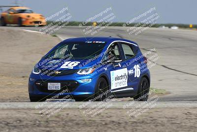 media/Sep-28-2025-24 Hours of Lemons (Sun) [[5dfe0e5f6e]]/12pm (Outside Grapevine)/